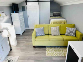 LUXURY STUDIO APARTMENT